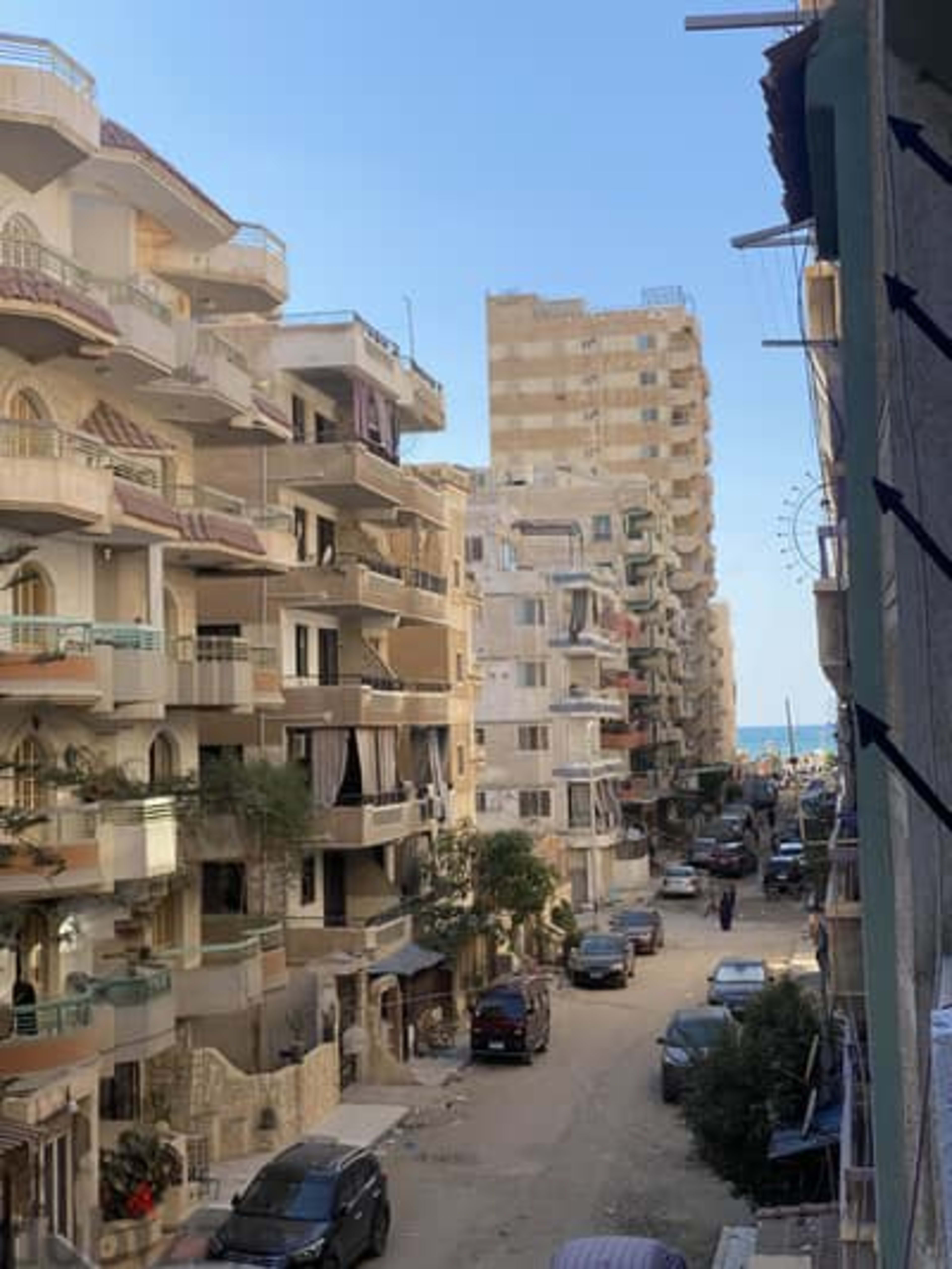 شقة مميزة للايجار بالنخيل قريبة من البحر والخدمات 2