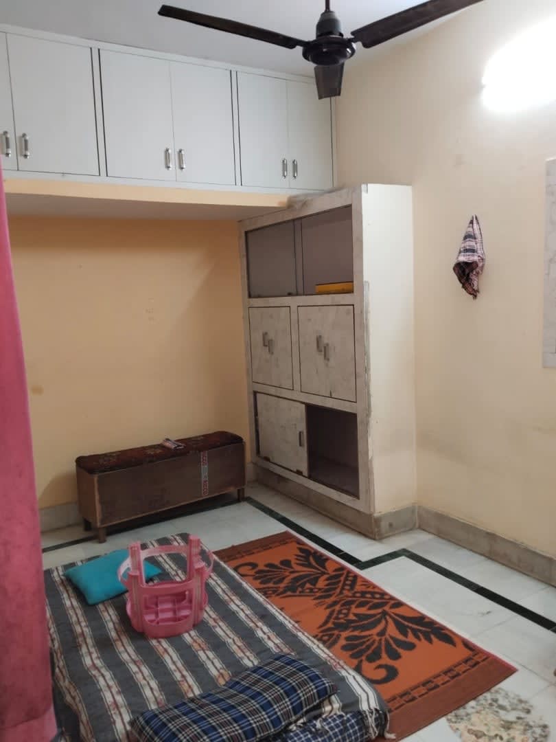 Good property independt floor neat and clean