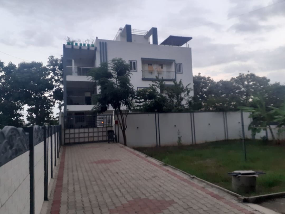 Lively space in Electronic City