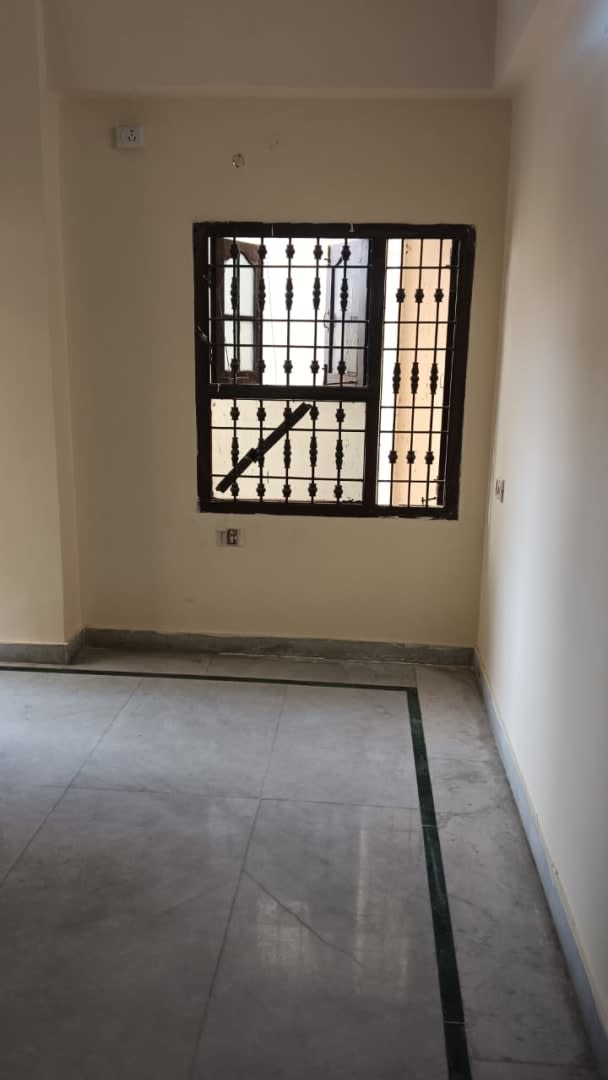 Spacious 3 Bhk apartment near Forum mall, metro station