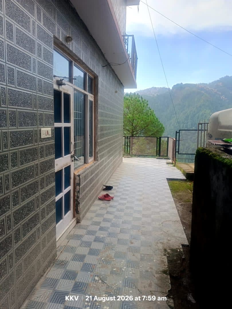 Single Room Set for Rent at Tila Kelti Shimla