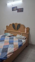JB Rooms- Boys Pg in Kurukshetra