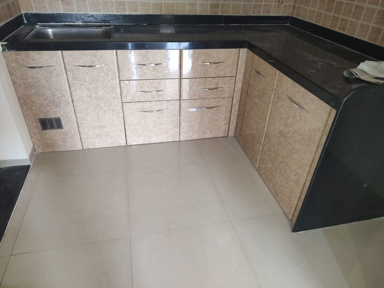 2bhk semi furnished
