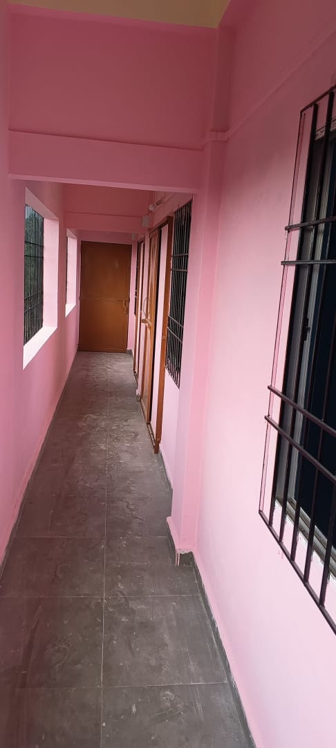 UDARBOND ROOM RENT tip top condition