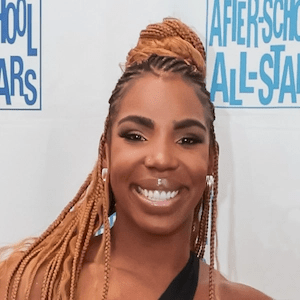 Reshanda Gray headshot