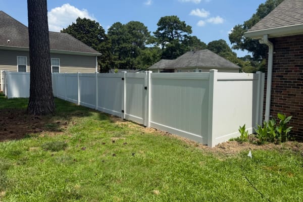 Solid Privacy vinyl fence by Kempsville Fence in Hampton Roads