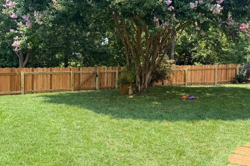 Cedar 3-picket dogear privacy fence installed in Virginia Beach VA by Kempsville Fence — photo 4