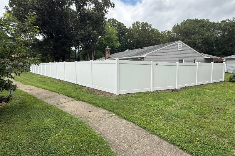 White vinyl privacy fence in Virginia Beach VA by Kempsville Fence — photo 3