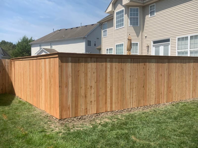 Cedar capped top privacy fence by Kempsville Fence in Virginia Beach VA