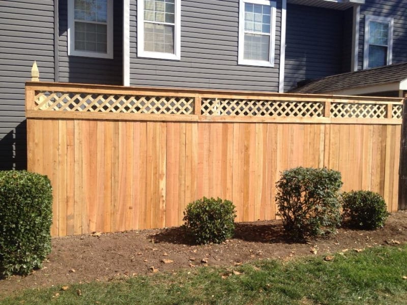 Lattice top privacy fence in Hampton Roads by Kempsville Fence
