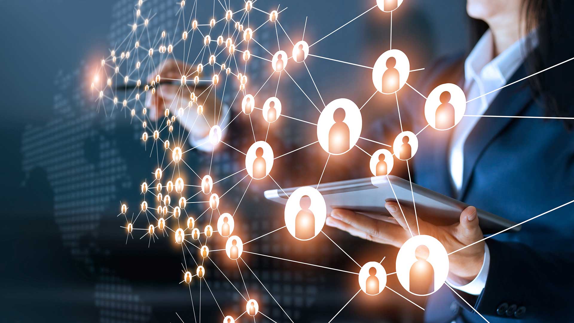 4 Simple Steps to Harness the Power of LinkedIn in Small Business Marketing