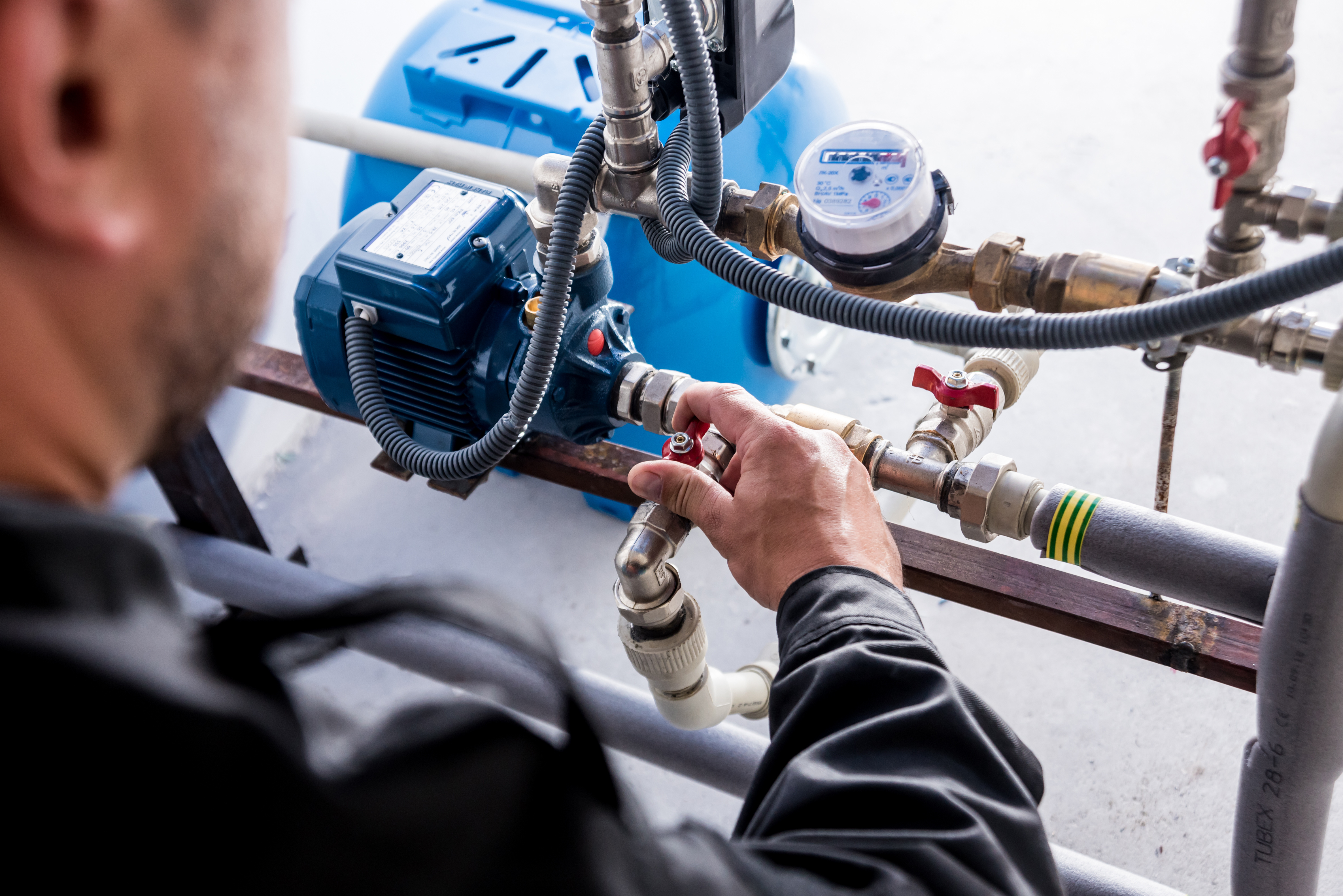 Why Your Plumbing Company Loses Jobs to a Competitor with Worse Reviews