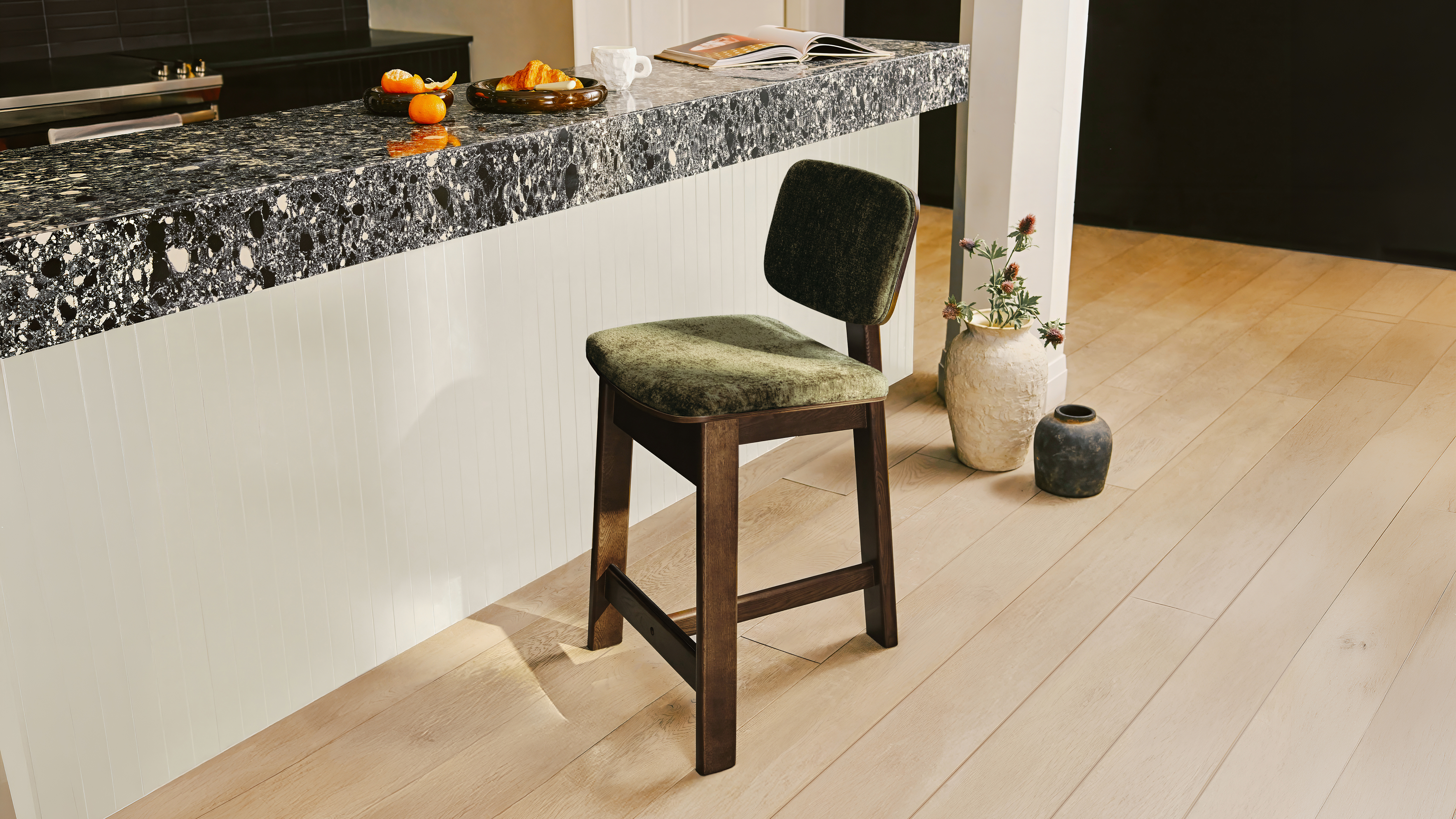 Counter Stool vs. Bar Stool: Seat Height Guide | Cozey