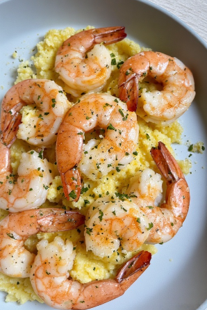Egg og rækjur (Eggs and Prawns)