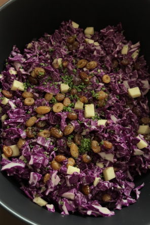Rauðkálssalat (Red Cabbage Salad)