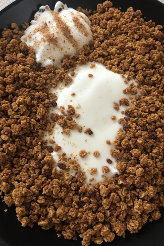 Skyr og granóla (Skyr and Granola)