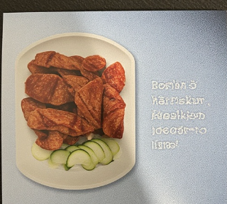 Harðfiskur með gúrku (Dried Fish with Cucumber)
