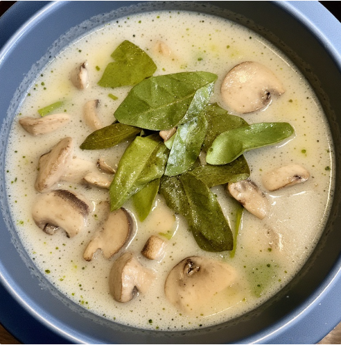Tom Kha Hed (Vegan Coconut Mushroom Soup)
