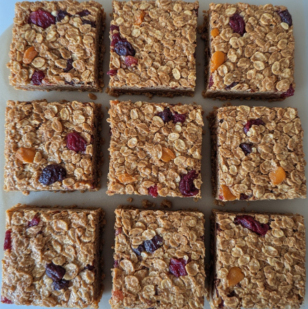 No-Bake Granola Bars with Dried Fruit