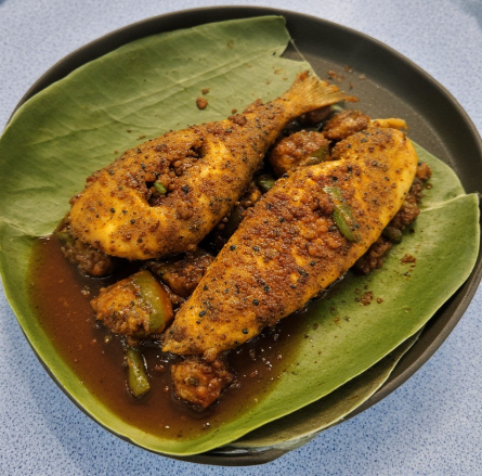 Liboké de Poisson (DRC - fish in banana leaf)