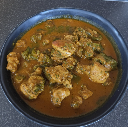 Muamba Nsusu (DRC - chicken in palm soup)