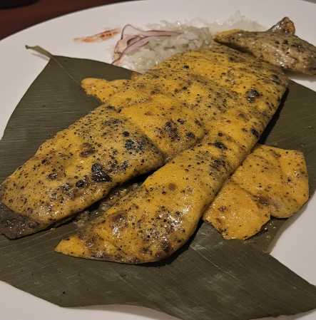 Maboké de Poisson (Gabon - banana leaf fish packets)