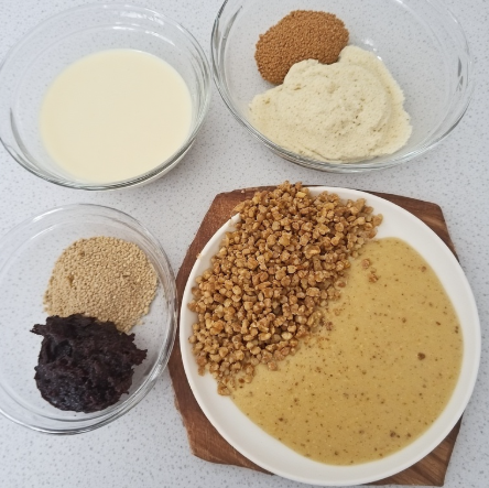 Amasi with Putu (South Africa - fermented milk porridge)