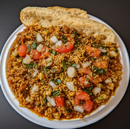 Misal Pav (Maharashtra Spicy Sprouts Curry with Bread)