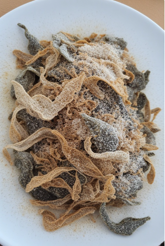 Harðfiskur með majónesi (Dried Fish with Mayonnaise)