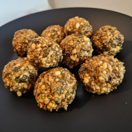 Bauna- og þang bollur (Bean and Seaweed Balls)