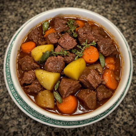 Ensopado de Carne com Batata (Beef and Potato Stew)