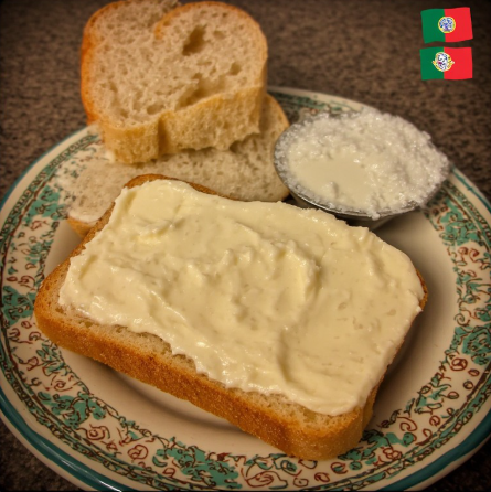 Pão com Doce de Leite Condensado