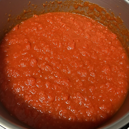 Molho de Tomate Simples (Basic Tomato Sauce)