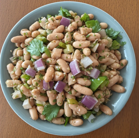 Salada de Feijão com Pimento e Coentros
