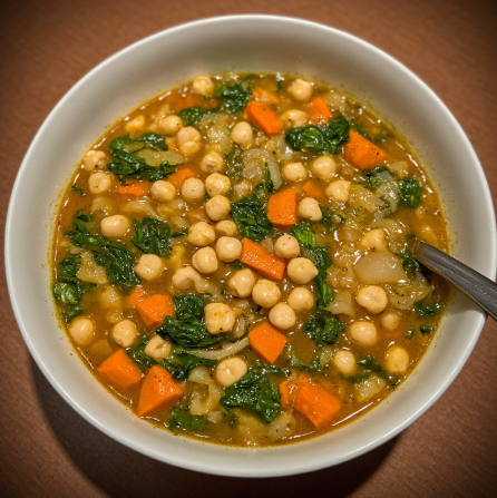 Sopa de Grão de Bico com Espinafres