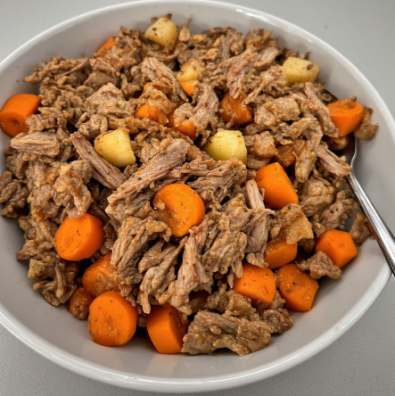 Slow Cooker Pulled Pork with Apple & Carrots