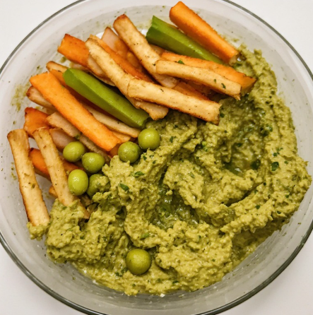Edamame Hummus with Veggie Sticks