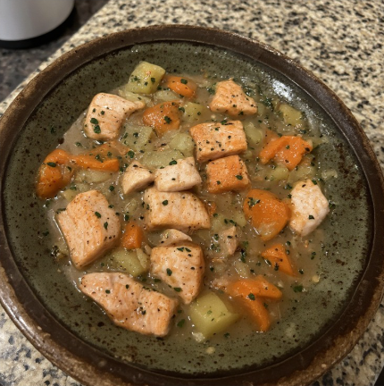 Slow Cooker Salmon & Vegetable Chowder
