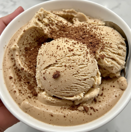 Zendaya-Inspired Haagen-Dazs-Style Coffee Ice Cream Hack