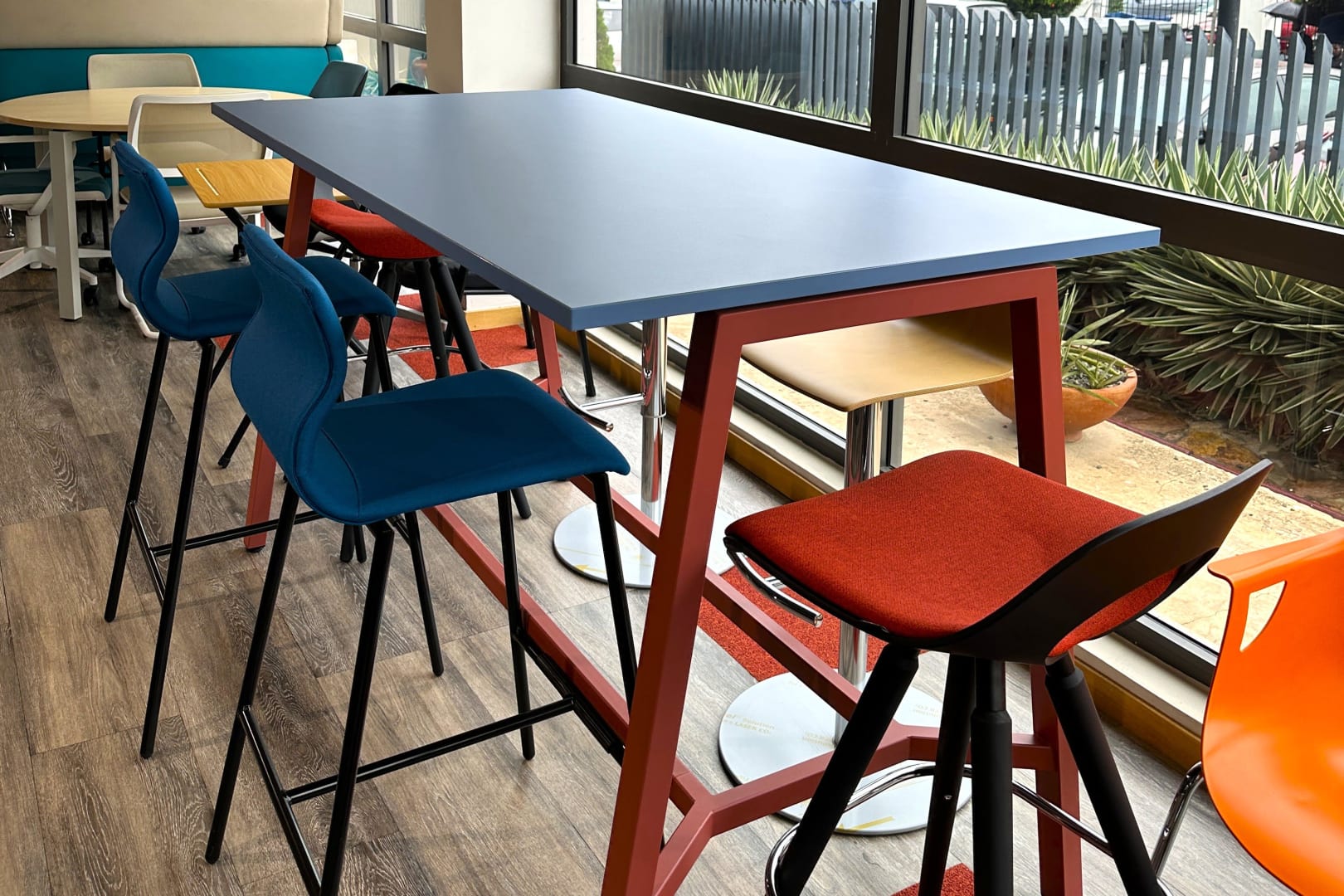 Open Space Shared desk