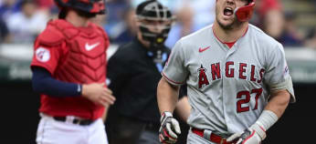 Jake Fraley (2 HRs, 4 RBIs) propels Reds past Marlins