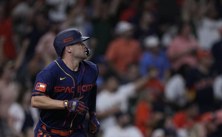 MLB roundup: Chas McCormick, Astros rally past Rangers