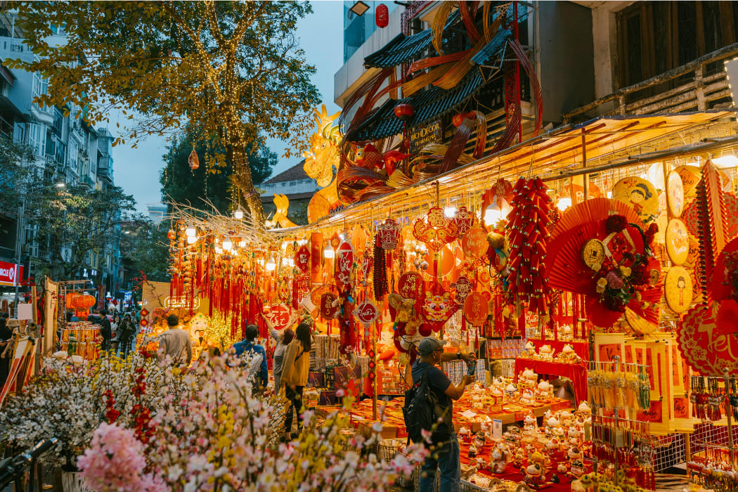 Tết Markets and Flower Festivals
