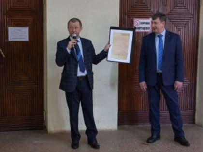 Нижегородский музей-заповедник передал главе Кстовского муниципального округа копию старинного документа из села Безводное