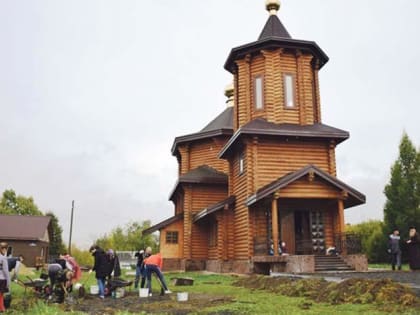 Трудовой десант высадился в Ломовке