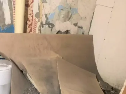 Обещание ремонта: власти возьмут на себя восстановление потолка