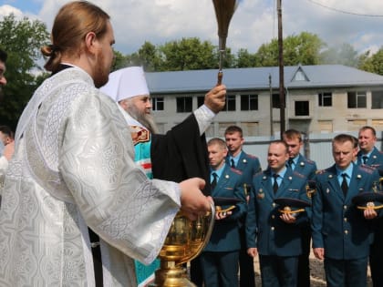 Неизвестный пожаловался на принудительное присутствие нижегородских спасателей МЧС на ежегодном молебне