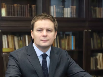 Ректор Мининского университета Виктор Сдобняков обратился к студентам
