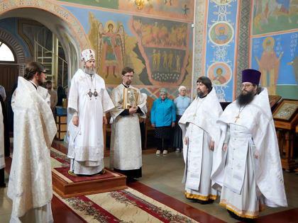 Правящий архиерей посетил Дальне-Давыдовский женский монастырь