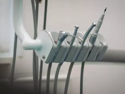 Как будут работать нижегородские стоматологии в праздники: расписание